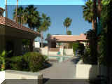 1704g_ramada_inn02.jpg (149669 octets)
